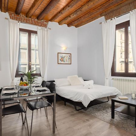 Casa Cosy Suite Duomo มิลาน ภายนอก รูปภาพ